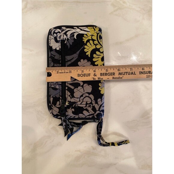 Vera Bradley Wristlet Wallet Rare Retired Baroque Pattern Clutch Bag - Picture 10 of 10
